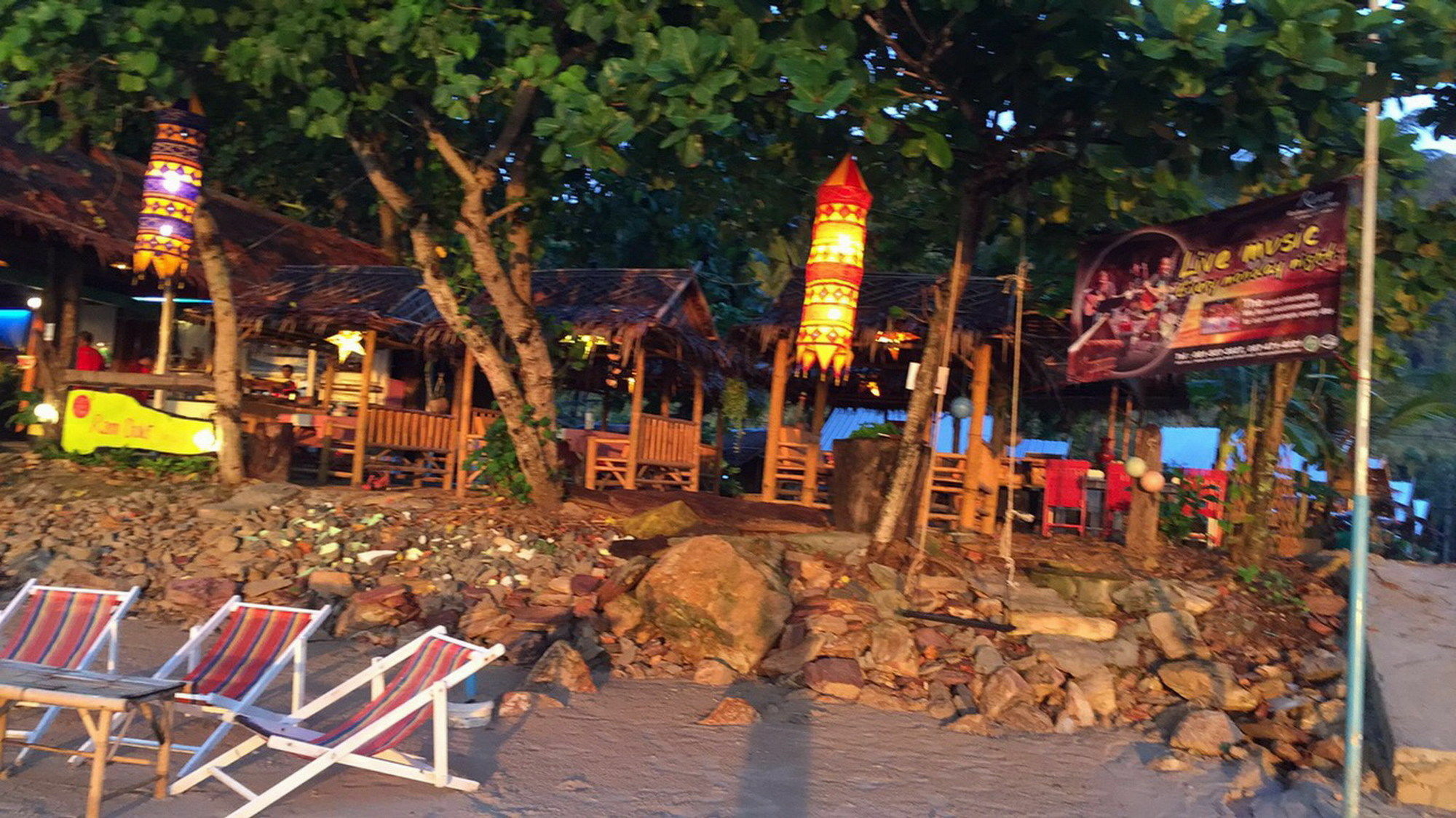 Rann Chalet Beach Side Ko Lanta Esterno foto